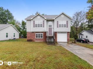 4825 Farmview Dr, Monroe, NC 28110