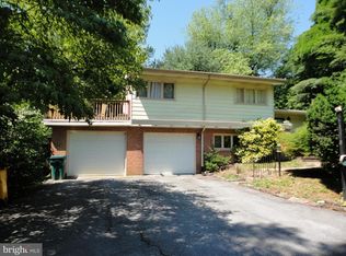 8 Stones Throw Rd, Wilmington, DE 19803