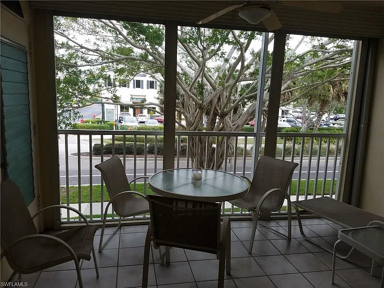 216 Banyan Blvd #216 — Photo 8