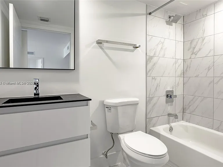 4400 Sunrise Blvd #S2-B — Photo 13