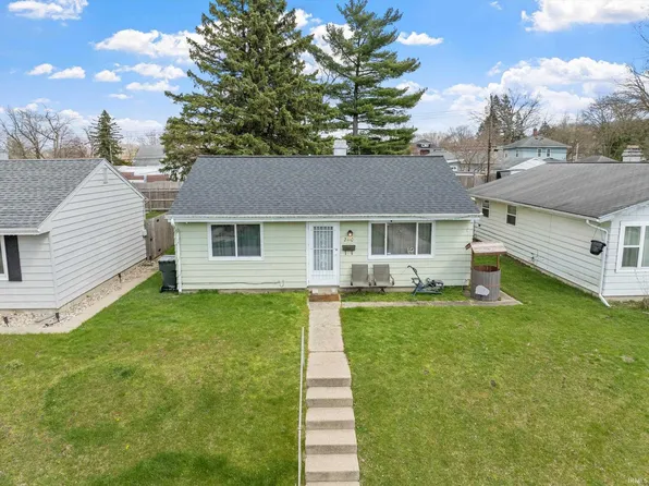 2110 S Gertrude St, South Bend, IN 46613
