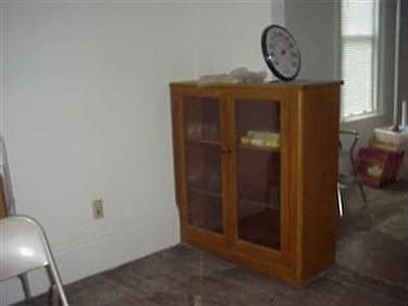2nd image of 517 W 21st St