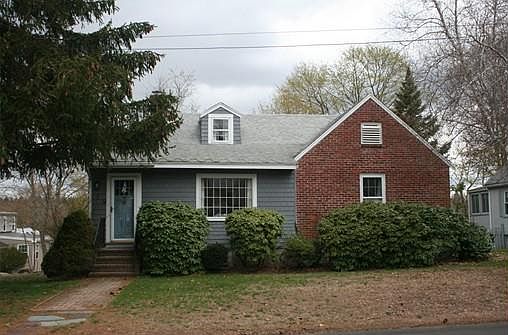 1st image of 17 Burke St