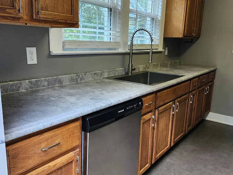 3902 Wiley Ave — Photo 2