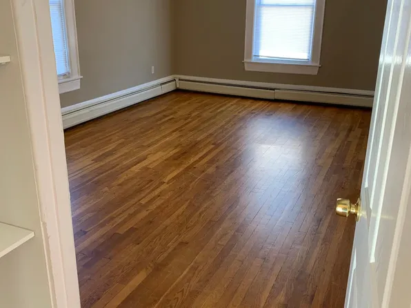91 Ash St #2, Manchester, NH 03104