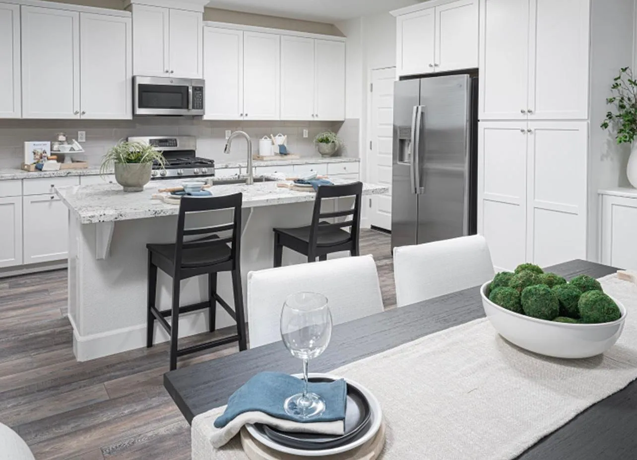 1025 Sierra Morena Way — Photo 3