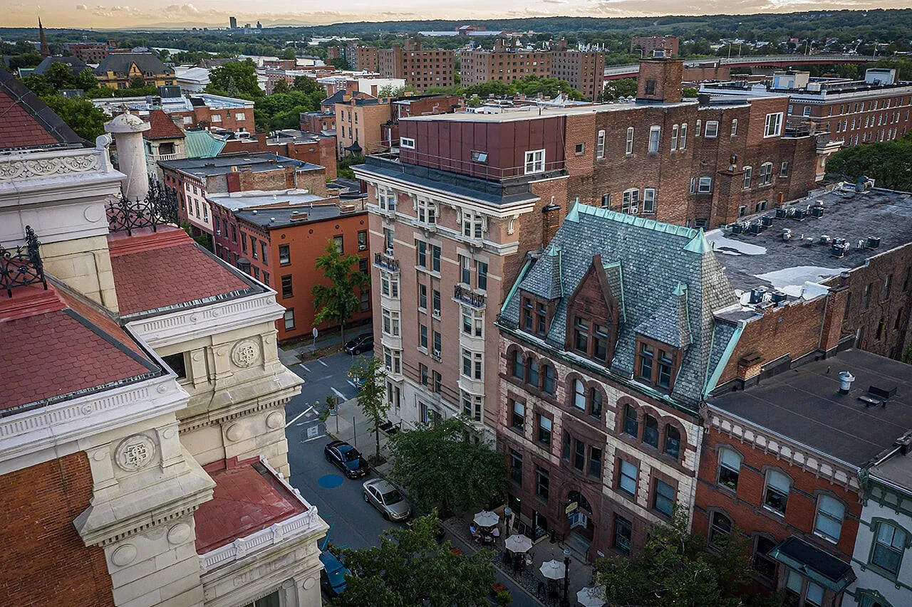 33 Second Street — Photo 2