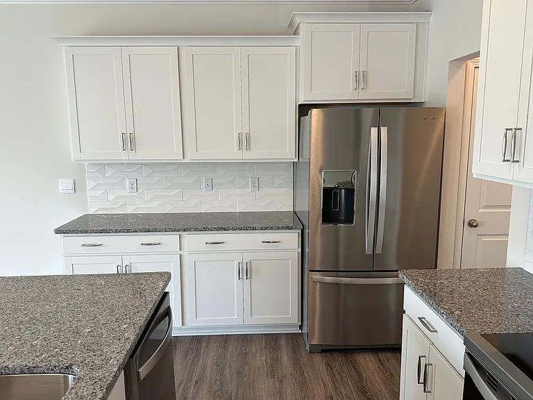 377 Creekview Rd — Photo 6