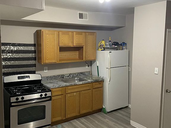 Clean large kitchen