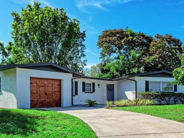 530 Saint Andrews Dr, Sarasota, FL 34243