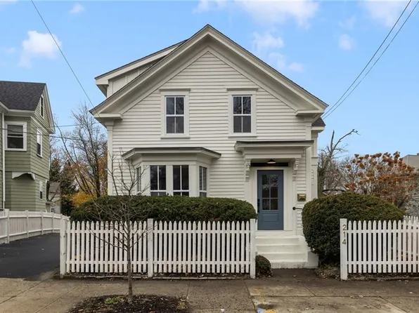 214 Camp St, Providence, RI 02906