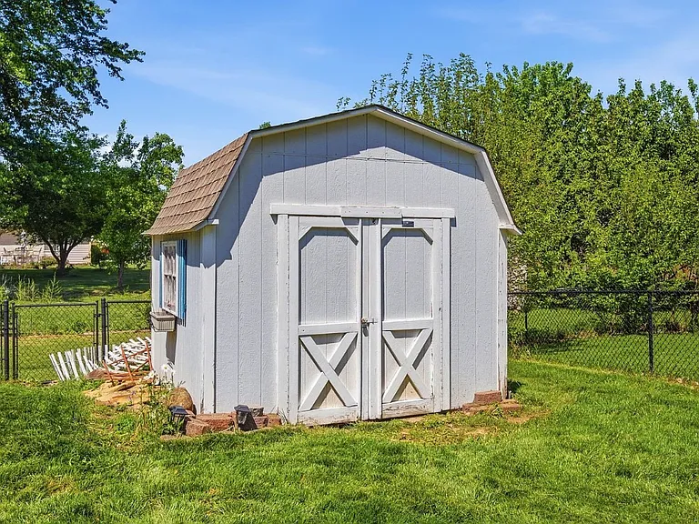 10032 Ironway Dr — Photo 21