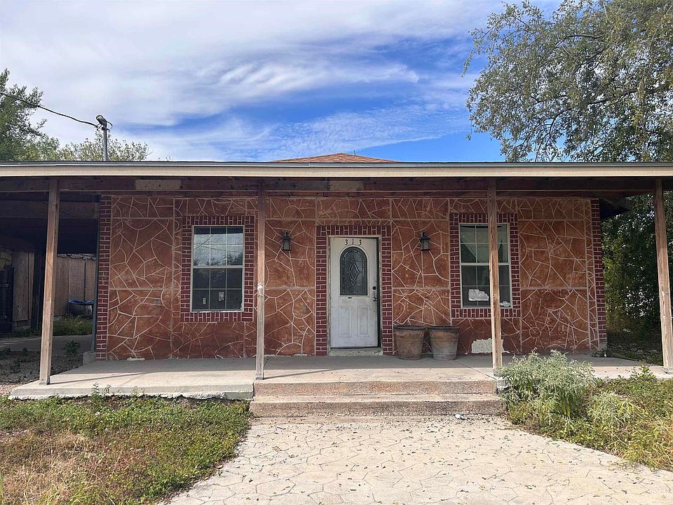 1st image of 313 Mesa Dr