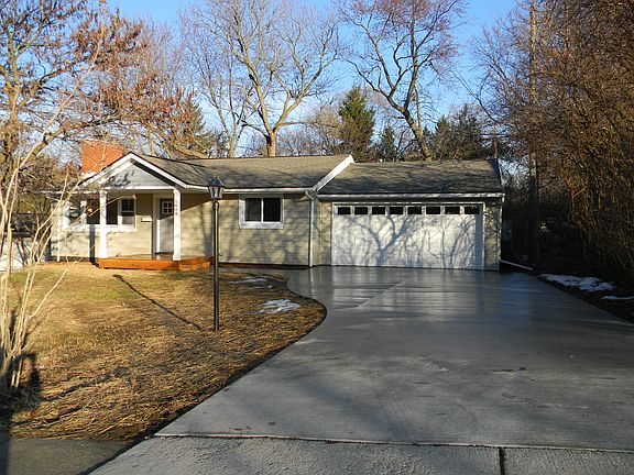 2nd image of 1604 Peach St