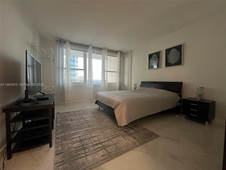 3505 S Ocean Dr #1510 — Photo 14