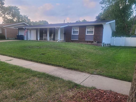 2nd image of 1343 Kingsford Dr