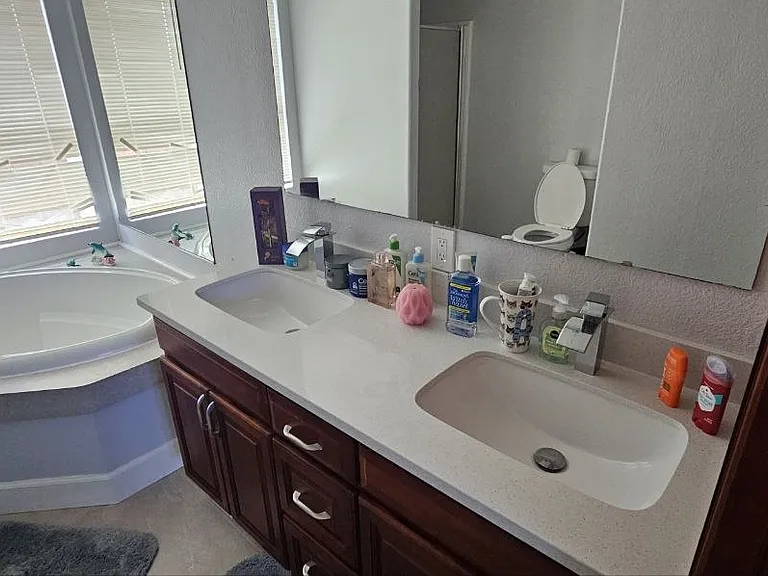 9425 Cherry St — Photo 32