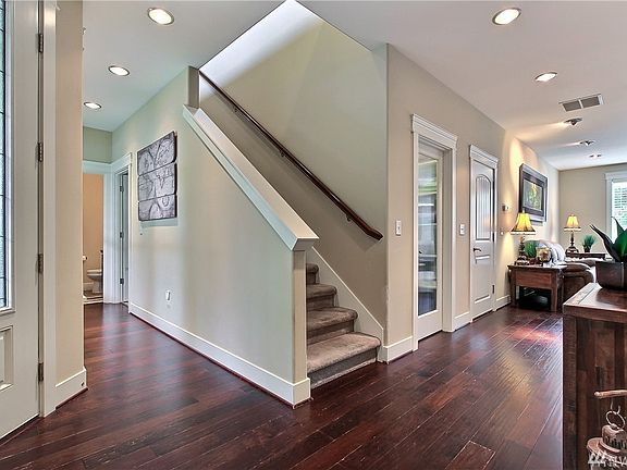 3rd image of 1607 Bellerive Way SE