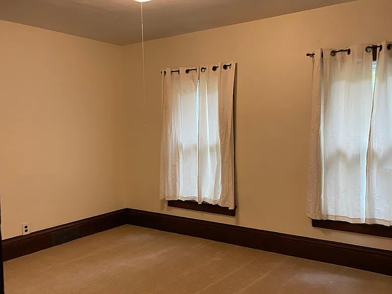 222 Beecher Ave — Photo 9