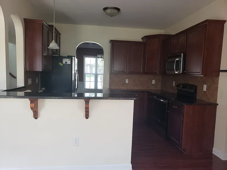 5911 Crown Ridge Ct — Photo 10