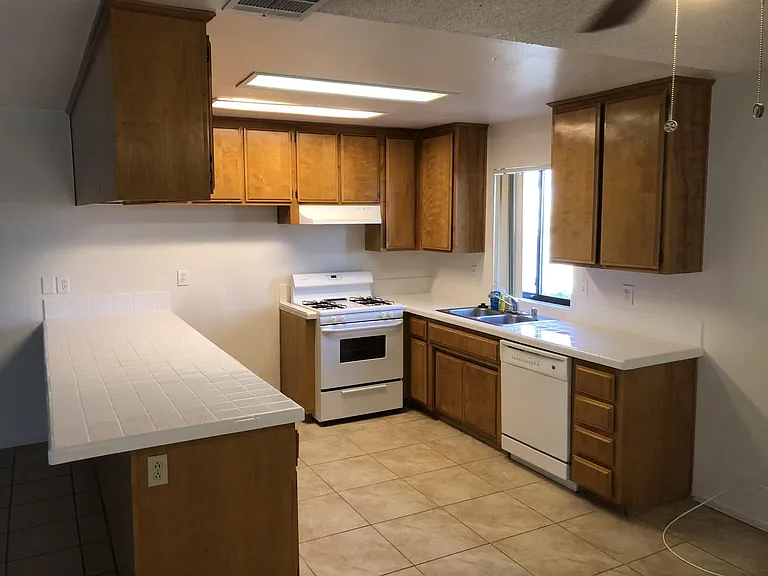12550 Miracle Hill Rd — Photo 10