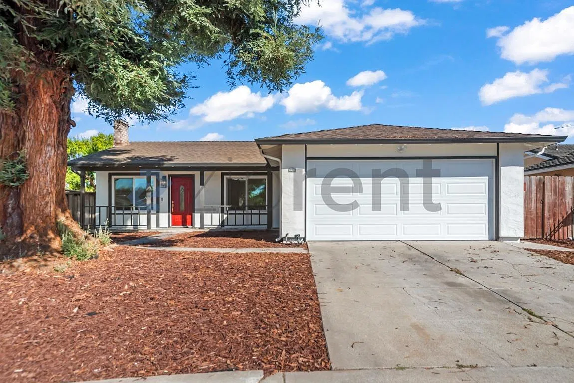 4 bed, 1234 sqft, $4,433 — Photo 1