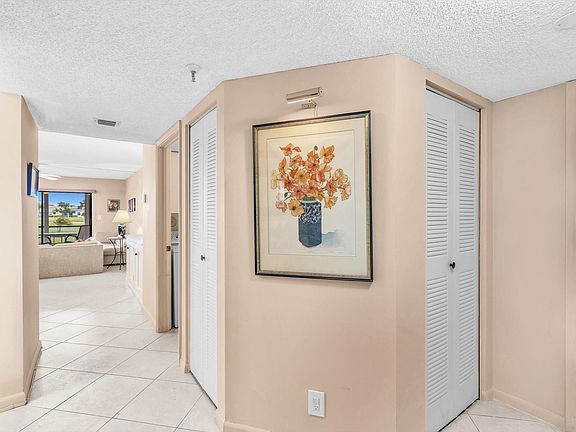 4th image of 14426 Amberly Lane #108