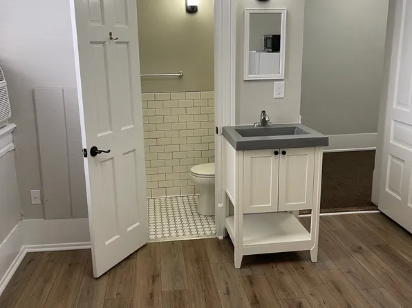 129 W 3rd St, Winona, MN