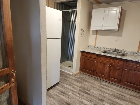 359 Jonestown Rd #C, Summertown, TN 38483