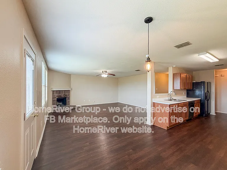 3013 Meadow Bluff Dr — Photo 7