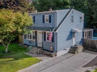 55 Clyde St, West Warwick, RI 02893