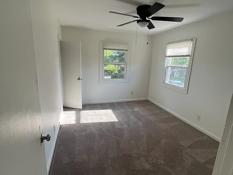 2708 W Franklin St — Photo 5