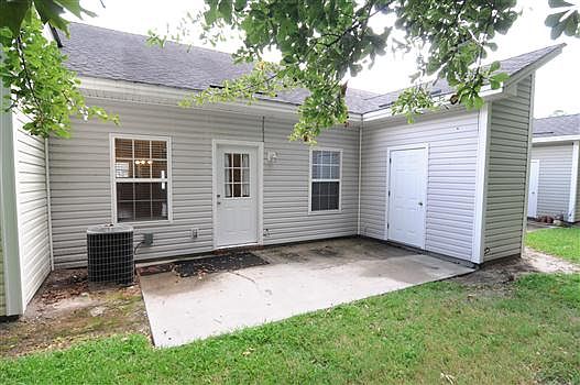 1st image of 305 Moss Creek Ln