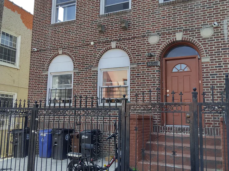1856 Loring Pl S #2 — Photo 1