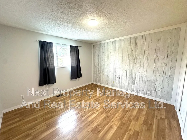 2737 Budd Rd #A — Photo 15