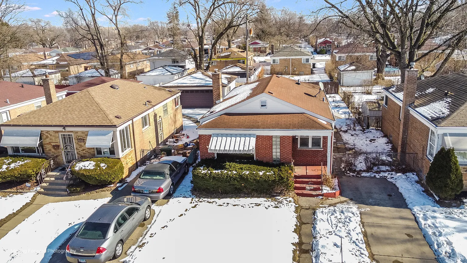 14341 University Ave photo 1