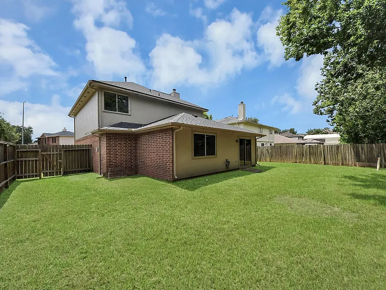 16118 Bunker Ridge Rd — Photo 33
