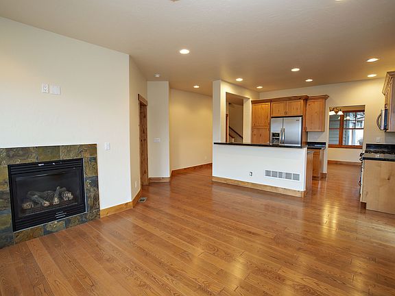 3rd image of 2885 Montgomerie Cir