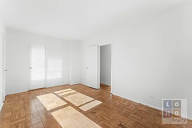 Other photos thumbnail