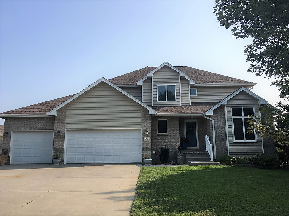 1st image of 9121 Merryvale Dr