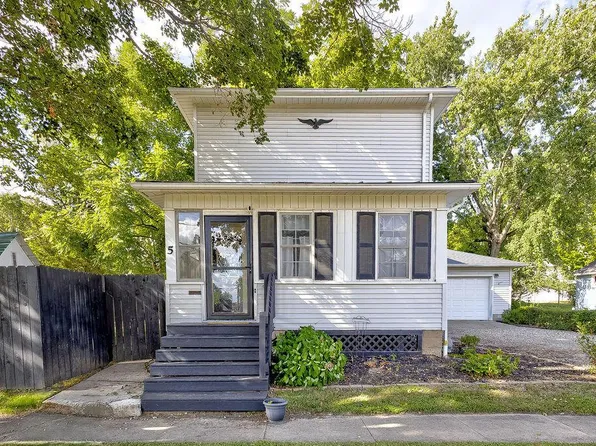 5 Elizabeth St, Mount Vernon, OH 43050
