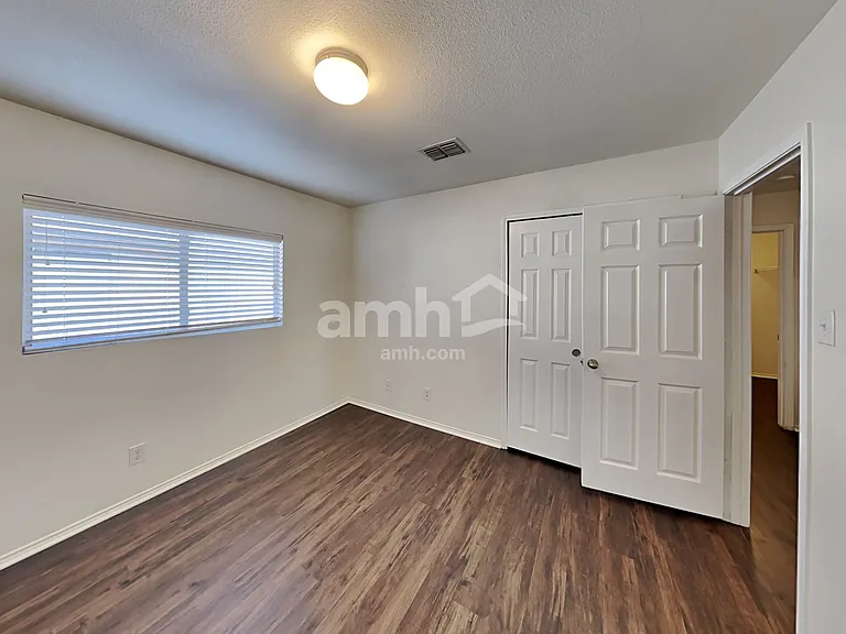 8027 Silver Grv — Photo 18