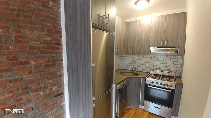 Rented by Citi Habitats | media 15