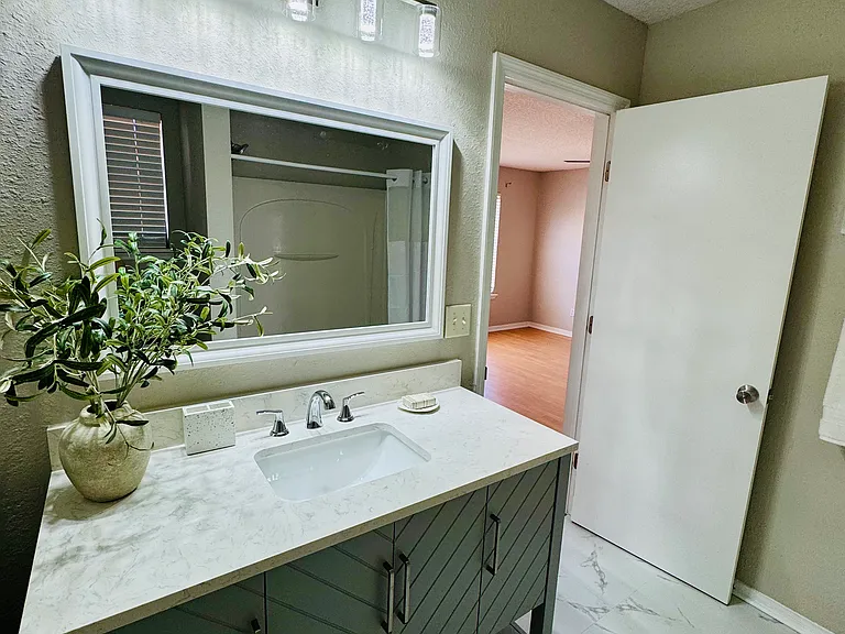 632 Briar Way Ln — Photo 24