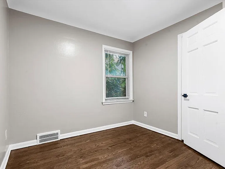 18760 Faust Ave — Photo 11