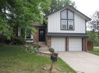 8071 San Juan Range Rd, Littleton, CO 80127