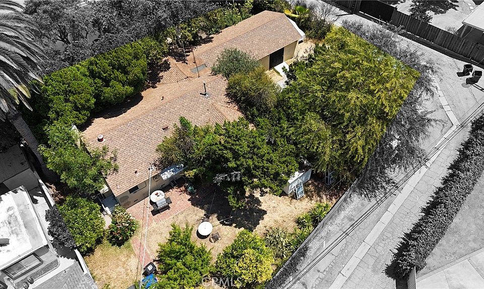 1st image of 19138 Topham St