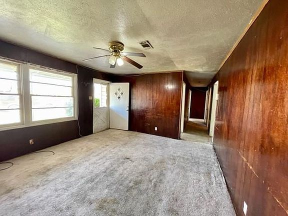 3rd image of 2725 S 25th St