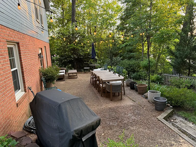 700 Victorian Ct — Photo 42