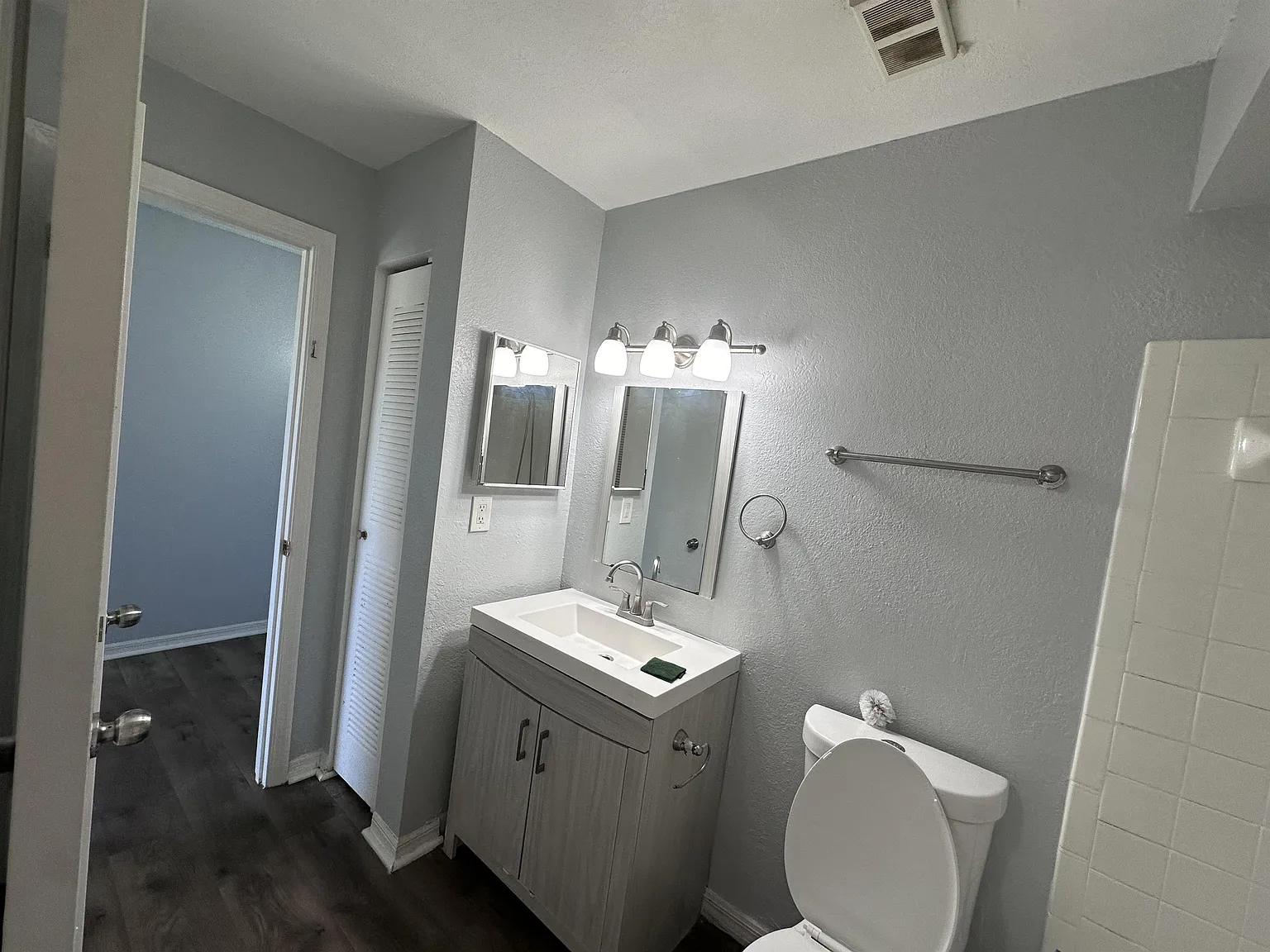 4548 Commander Drive Unit 1436 - 1 — Photo 4